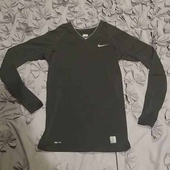 Nike Tops - Nike pro longsleeve